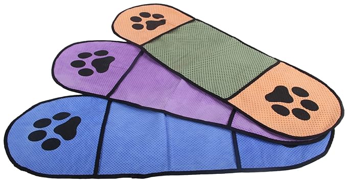 Pet Life ® 'Dry-Aid' Hand Inserted Bathing and Grooming Quick-Drying Microfiber Cat and Dog Pet Towel