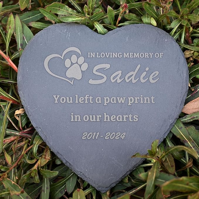 Personalized Loss of Dog Gift, Dog Cat Memorial Stone 4", in Loving Memory Pet Memorial Garden Stone,Custom Heart Shape Headstone Sympathy Gift