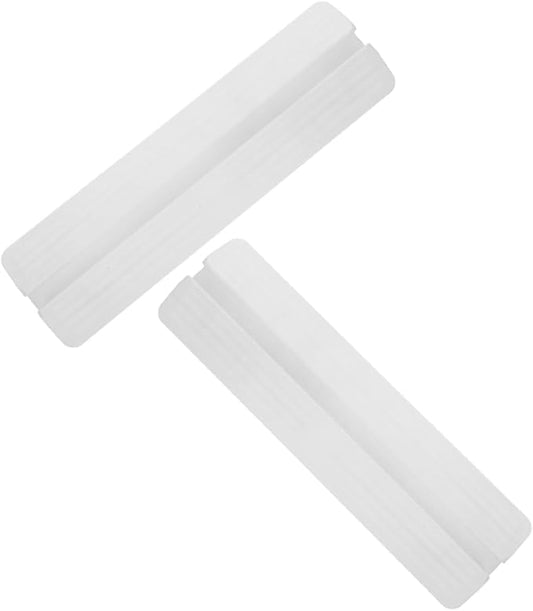 2Pcs Safety Gate Pedals Slip Floor Height Guardrail Accessories for Pet Gates Durable Indoor Puppy and Cat Safety Barrier Easy Installation White