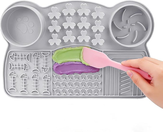 Dog Slow Feeder Bowl, 15 * 9.7inchs Unsinkable Slow Feeder Dog Bowls, Food Safe Silicone Slow Feed Dog Bowl, Fun Design Easy Clean Slow Feeder for Small Breed & Large Breed Dogs