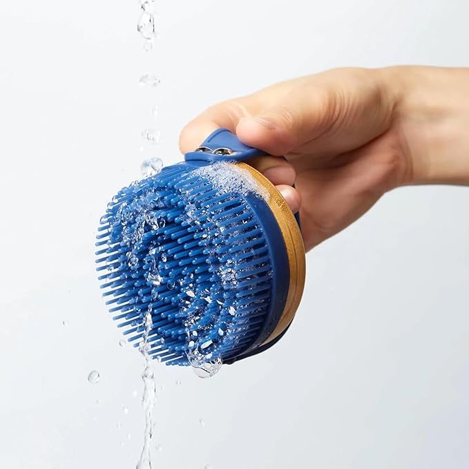 WagWell Dog Fur & Body Brush | Deshedding Grooming Tool | Easy Palm Grip, Gentle Silicone Grooming Brush for Dogs | Helps Reduce Shedding & Dander | Safe for Wet or Dry Use | All Coat Types