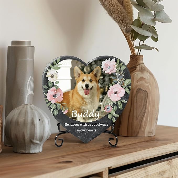 Personalized Pet Memorial Stone - Dog Memorial Stone Dog Headstones Pet Memorial Gifts for Dogs Pet Rock Dog Grave Markers Outdoor Dog Memorial Gifts for Loss of Dog (Heart Shaped Wreath)