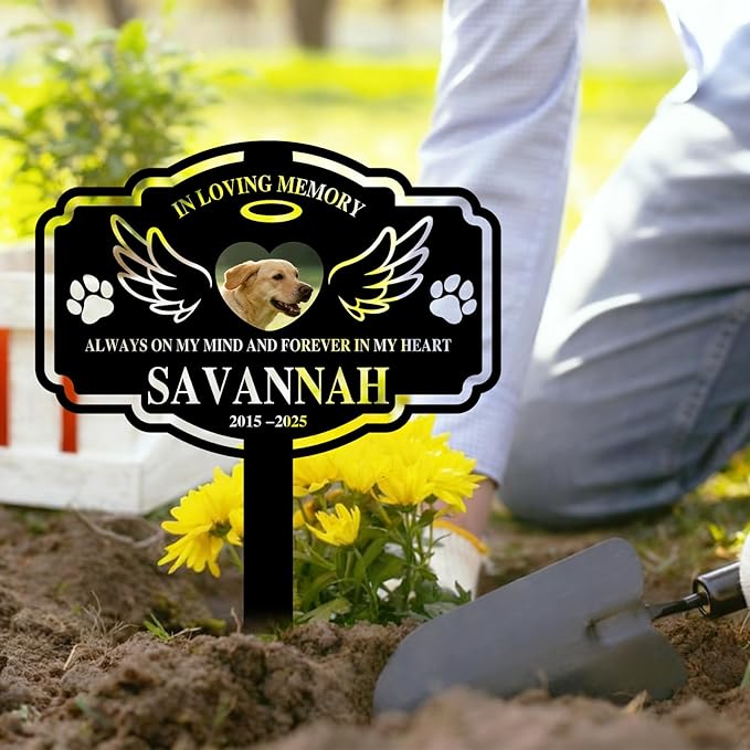 Custom Metal Dog Grave Marker Stake, Personalized Pet Headstones for Dogs, Outdoor Garden Pet Cemetery Metal Sign, Pet Memorial Gifts for Gogs, Dog Name Sign for Yard Cemetery