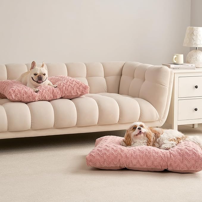 EHEYCIGA Washable Medium Dog Bed for Crate 29x21 Inch, Reversible Kennel Pad for Dogs Weight Up to 35 lbs, Plush and Comfy Pet Sleeping Mat, Pink