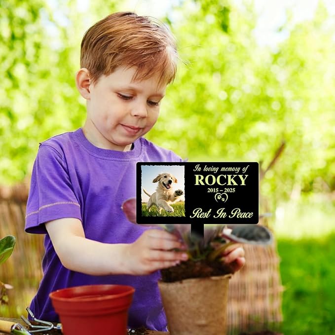 Custom Metal Dog Grave Marker Stake, Personalized Pet Headstones for Dogs, Outdoor Garden Pet Cemetery Metal Sign, Gogs Memorial Gifts, Dog Name Sign for Yard Cemetery