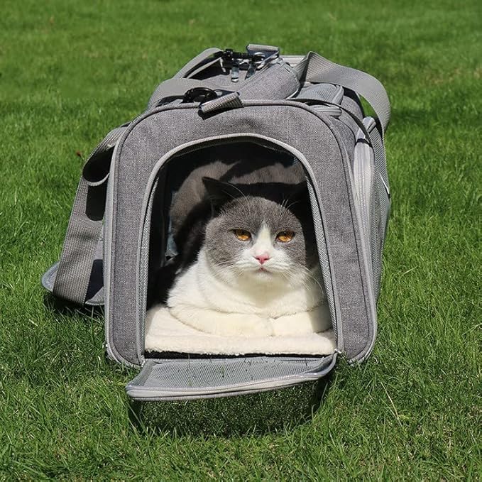 Most Airline Approved Cat Carriers Dog Carriers Soft-Sided Pet Travel Carrier for Puppies/Kittens/Rabbits, 5-Sided Breathable Mesh, Self-Locking Zippers, 17''X11''X11''