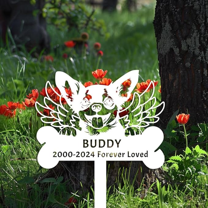 Personalized Chihuahua Dog Memorial Grave Marker Metal Garden Decor Sign with Stake, Custom Dog Memorial Stake with Wings Dog Sympathy Gift Pet Loss Burial Stake, Customized Memorial Plaque