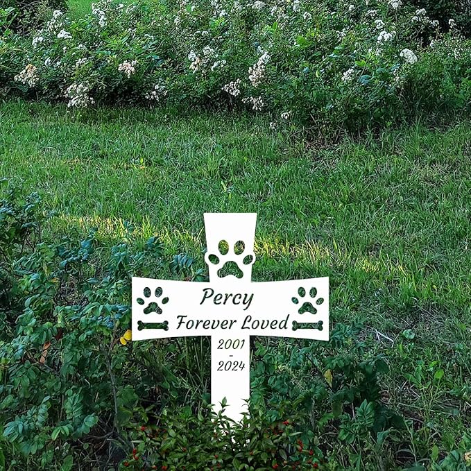 Custom Dog Memorial Garden Stake, Personalized Dog Memorial Grave Marker Cross, Metal Dog Paws Memorial Remembrance Plaque Stake for Cemetery, Pet Dog Sympathy Grave Stake