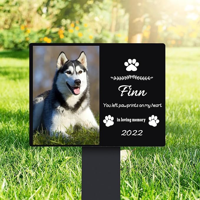 Personalized Dog Memorial Plaque – Custom Acrylic Pet Grave Marker for Outdoor Cemetery, Garden or Yard – Weatherproof Pet Loss Memorial Gift with UV Print (02)