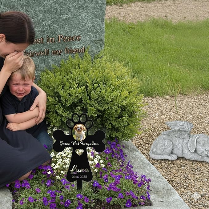 Custom Dog Grave Markers Outdoor, Personalized Pet Grave Marker Dog Memorial, Outdoor Weatherproof Pet Cemetery Sign, Personalized Dog Memorial Gifts for Loss of Dog