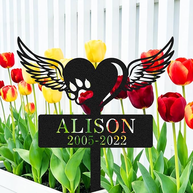 Personalized Metal Dog Memorial Grave Marker with Wings and Paw, Custom Dog Memorial Garden Stake Yard Art Engraved Sign, Customized Pet Memorial Stake Grave Markers Memorial Gift for Dogs