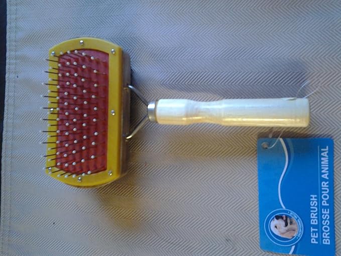 Pet Brush by Greenbrier