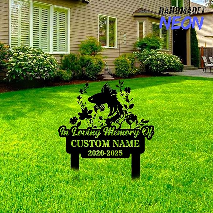 Personalized Betta Memorials Custom Name Year Memorial Fish Grave Marker Metal Pet Garden Stake for Outdoor Garden Yard Sign Plaque Sympathy Gift Grave Decor for Cemetery
